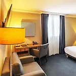 Western Atrium Otel