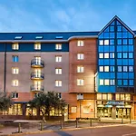 Western Atrium Otel