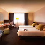 Western Atrium 4* Valence (Drome)