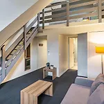 Western Atrium 4*