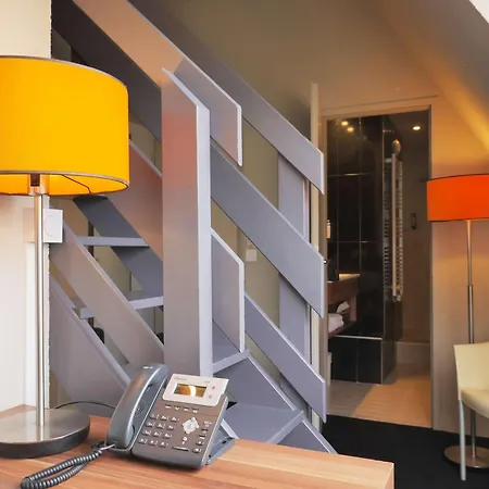 Western Atrium Hotel