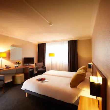 Western Atrium 4*