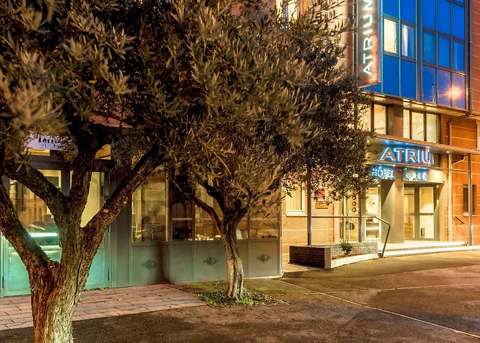 Western Atrium Ξενοδοχείο 4*