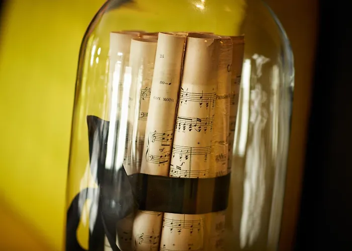 Western Atrium 酒店