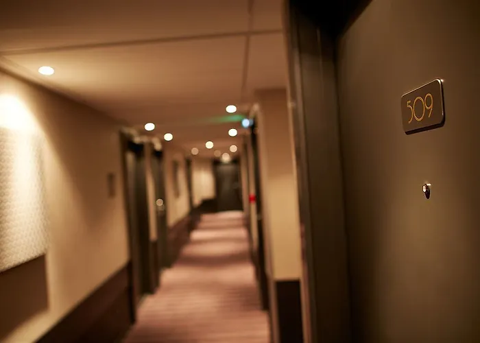 Ξενοδοχείο Western Atrium Βαλένς